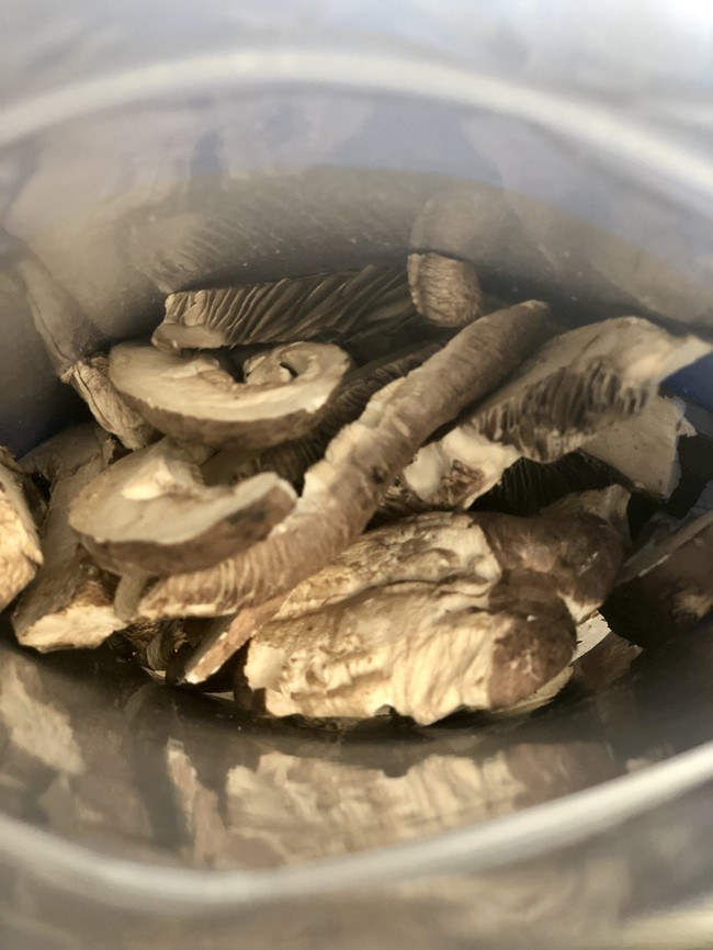 Freeze Dried Sliced Portobellini Mushrooms